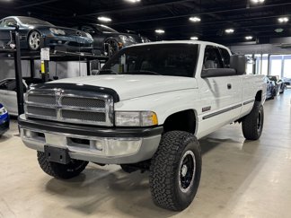 Used 1998 Dodge Ram 2500 Truck 4x4 Quad Cab image 1