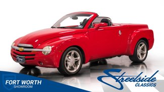 Used 2004 Chevrolet SSR w/ Preferred Equipment Group image 1