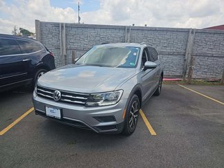 Used 2021 Volkswagen Tiguan SE image 1