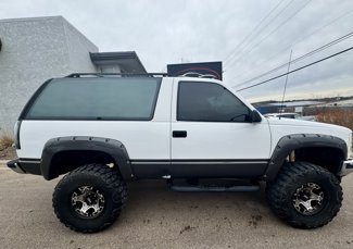 Used 1993 GMC Yukon 4WD 2-Door image 1