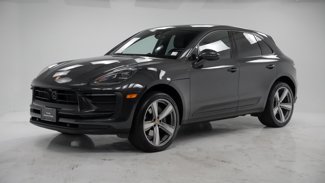 Used 2024 Porsche Macan image 1