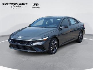 New 2025 Hyundai Elantra SEL image 1