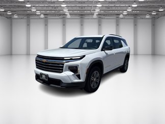 Used 2024 Chevrolet Traverse LT image 1