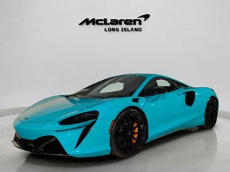 New 2025 McLaren Artura image 1