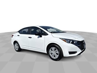 Used 2024 Nissan Versa S image 1