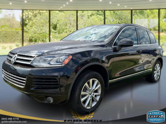Used 2014 Volkswagen Touareg Sport image 1
