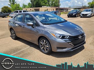 Used 2024 Nissan Versa SV image 1