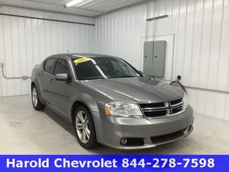 Used 2013 Dodge Avenger SXT image 1
