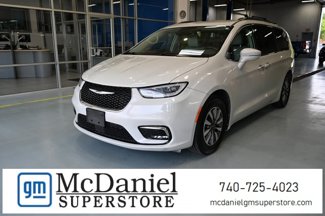 Used 2021 Chrysler Pacifica Touring-L image 1