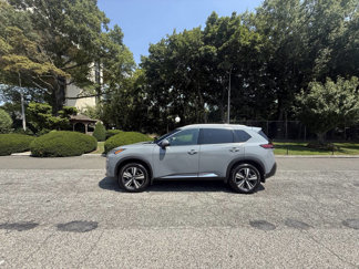 Used 2021 Nissan Rogue SL image 1
