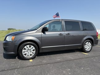 Used 2019 Dodge Grand Caravan SE w/ UConnect Hands-Free Group image 1