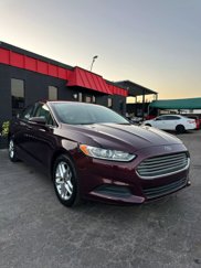 Used 2013 Ford Fusion SE image 1