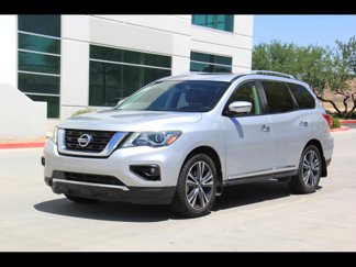 Used 2017 Nissan Pathfinder Platinum image 1