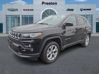 New 2025 Jeep Compass Latitude image 1