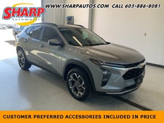 New 2025 Chevrolet Trax LT w/ Driver Confidence Package image 1