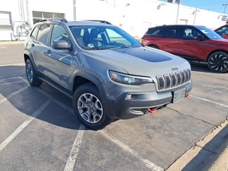 Used 2019 Jeep Cherokee Trailhawk image 1