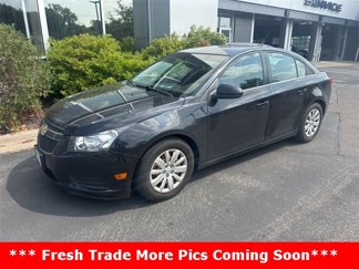 Used 2011 Chevrolet Cruze LT image 1