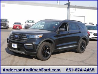 Certified 2022 Ford Explorer XLT w/ Equipment Group 202A image 1