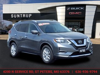Used 2018 Nissan Rogue SV image 1
