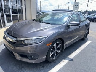 Used 2017 Honda Civic Touring image 1