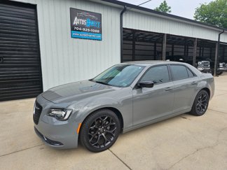 Used 2019 Chrysler 300 Touring w/ Sport Appearance Package image 1