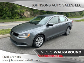 Used 2011 Volkswagen Jetta SE image 1