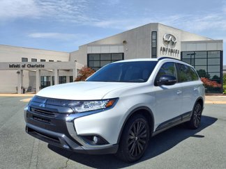 Used 2020 Mitsubishi Outlander LE image 1