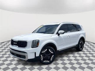 Used 2024 Kia Telluride EX w/ EX Captain's Chair Package image 1
