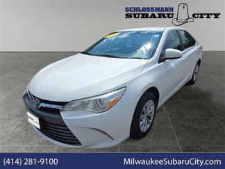 Used 2015 Toyota Camry LE image 1