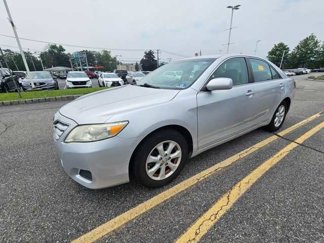 Used 2011 Toyota Camry LE image 1