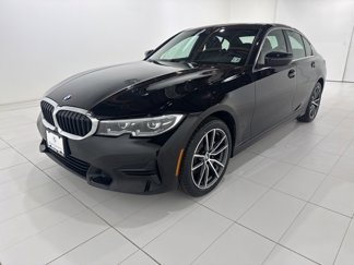 Certified 2022 BMW 330i xDrive Sedan w/ Driving Assistance Package image 1
