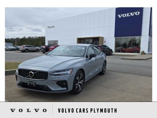 Used 2025 Volvo S60 B5 Core image 1