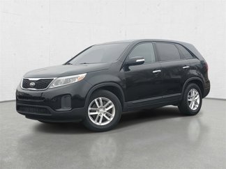 Used 2015 Kia Sorento LX image 1