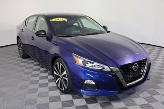 Used 2022 Nissan Altima 2.5 SR image 1