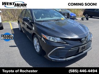 Used 2022 Toyota Camry LE image 1