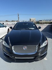Used 2015 Jaguar XJ image 1