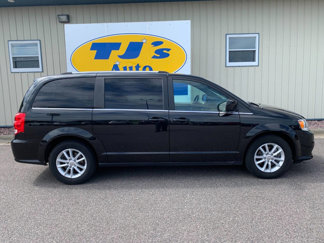 Used 2018 Dodge Grand Caravan SXT image 1