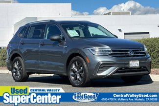 Certified 2022 Volkswagen Tiguan SE image 1