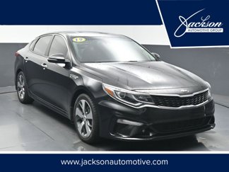 Used 2019 Kia Optima S image 1