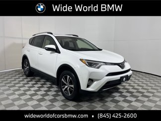 Used 2018 Toyota RAV4 XLE image 1