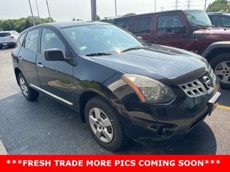 Used 2014 Nissan Rogue S image 1