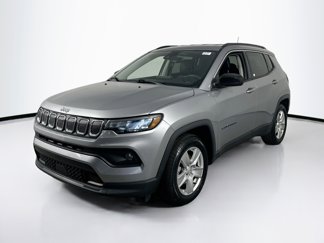 Used 2022 Jeep Compass Latitude image 1