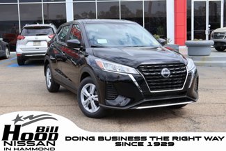 New 2025 Nissan Kicks Play S image 1