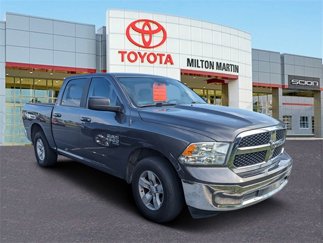 Used 2021 RAM 1500 Classic SLT image 1