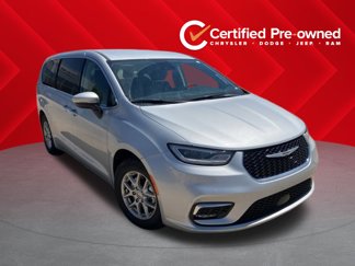 Certified 2023 Chrysler Pacifica Touring-L image 1