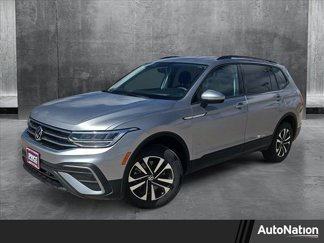 Used 2022 Volkswagen Tiguan S image 1