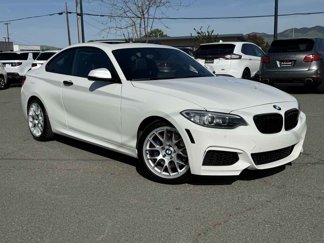 Used 2016 BMW M235i Coupe image 1