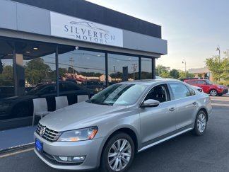 Used 2012 Volkswagen Passat TDI SE image 1