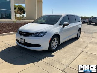 Used 2017 Chrysler Pacifica LX image 1