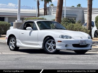 Used 2001 MAZDA MX-5 Miata image 1